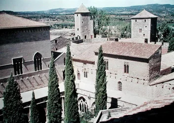 Vue du Monastère de Santa Maria de Poblet, fondé en 1149 et restauré en 1940